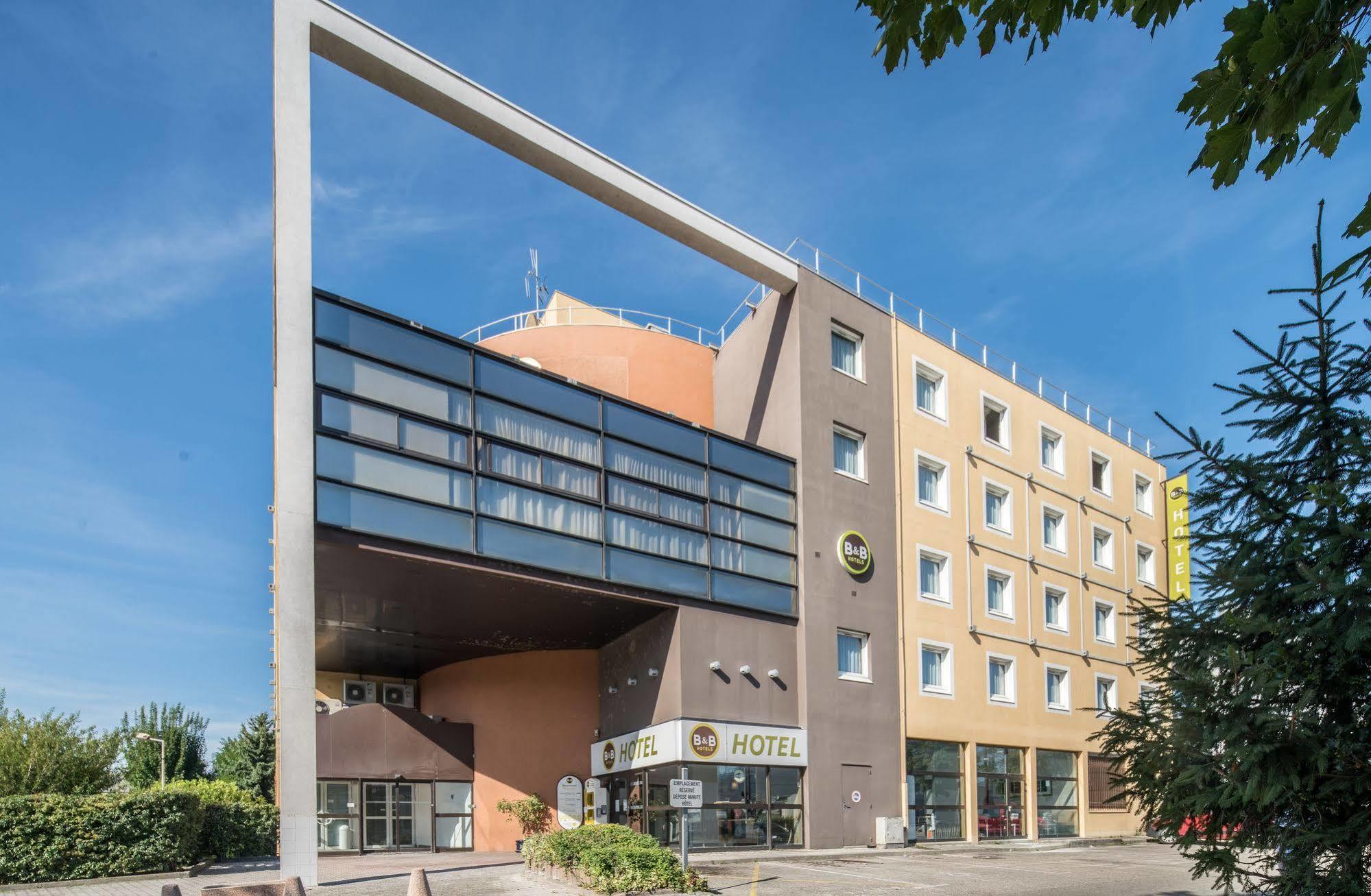 B&B Hôtel Grenoble Centre Verlaine Buitenkant foto